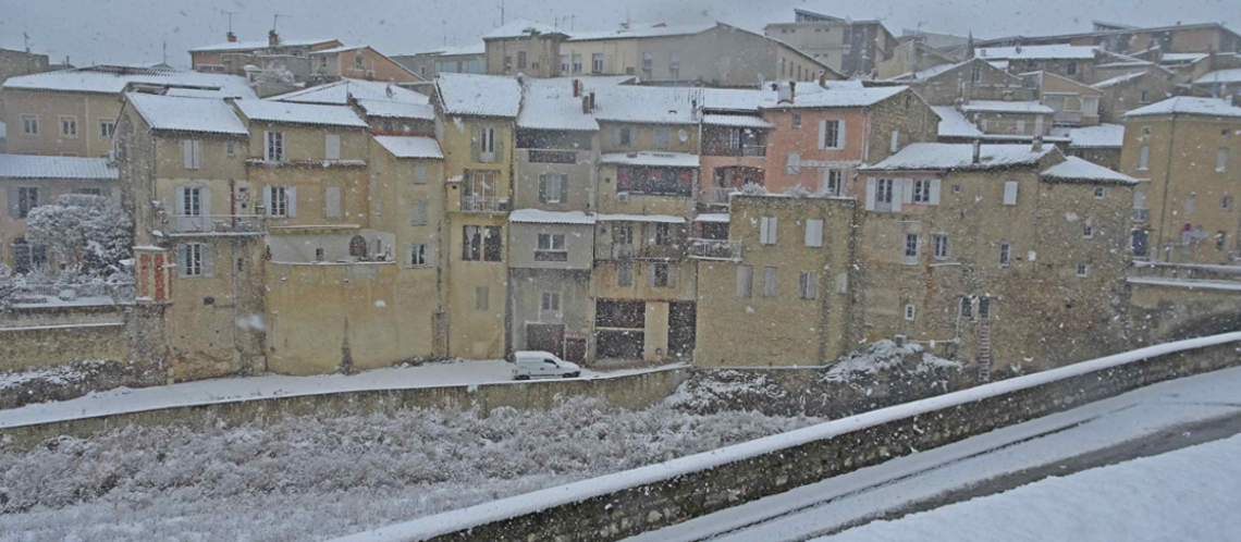 Episode neigeux du 1er décembre à Vaison-la-Romaine en images